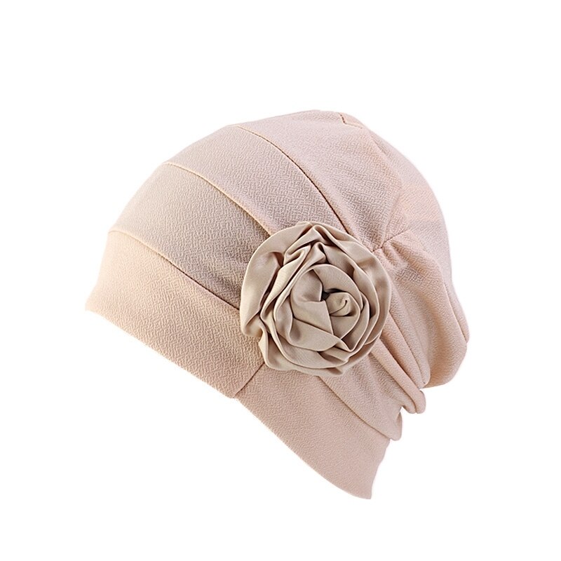 Blomst form turban hår kasketter hue kvinder kemo cap sove nat motorhjelm pige hår styling tilbehør: Beige