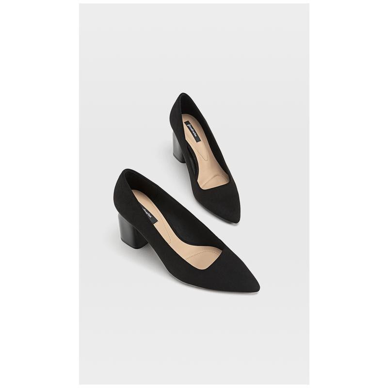 Herfst winter zwarte dames schoenen met blokhak, puntige neus, vreemde hak, damesschoenen met merknaam