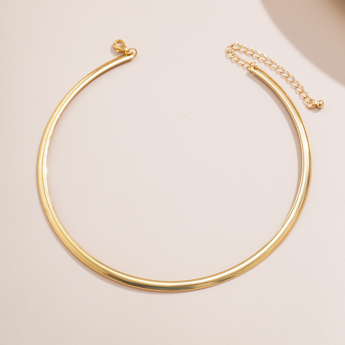 Collar de Torques de círculo grueso para mujer, Gargantilla Simple y , joyería de , accesorios para el cuello, 2023