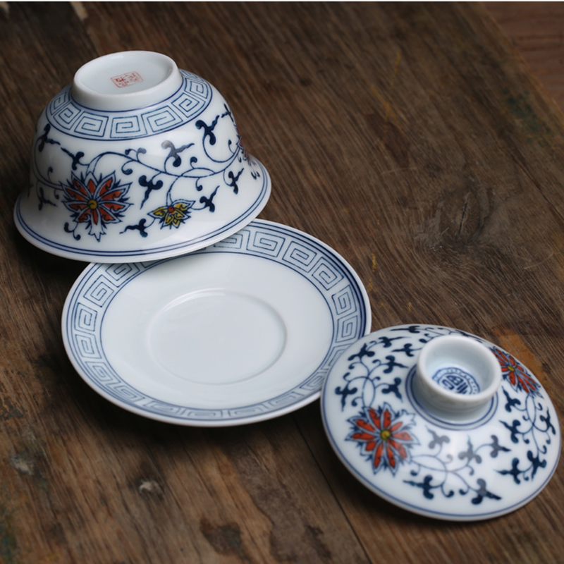 Chinese Style Hand Painted Tea Bowl Ceramic Blue And White Teacup Kung Fu Tea Set Vine Cup Tureen Porcelain Cup Gaiwan Chawan