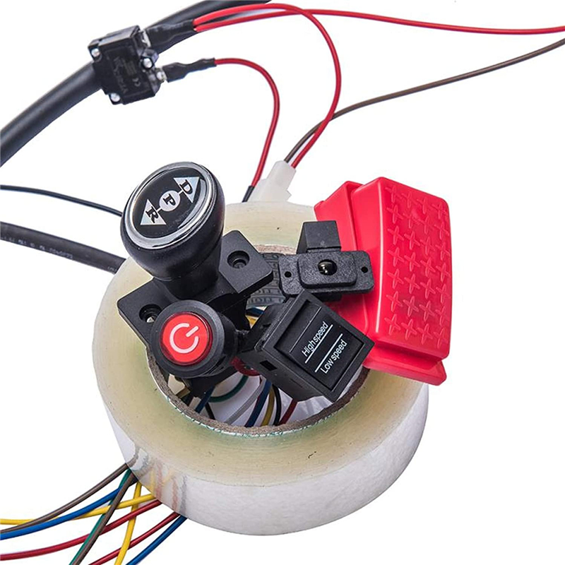 freundlicher-Elektroauto, DIY-modifizierte Drähte und Schalter-einstellen, selbstgemachtes freundlicher-Elektroauto, für Elektroauto, freundlicher-Fahrspielzeug