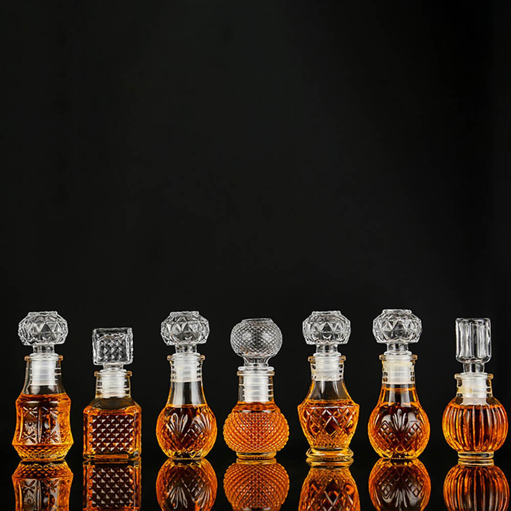 Botella vacía pequeña de Whisky, botella de vino de 50ml, Mini botellas de licor de Alcohol de vidrio con tapa de rosca