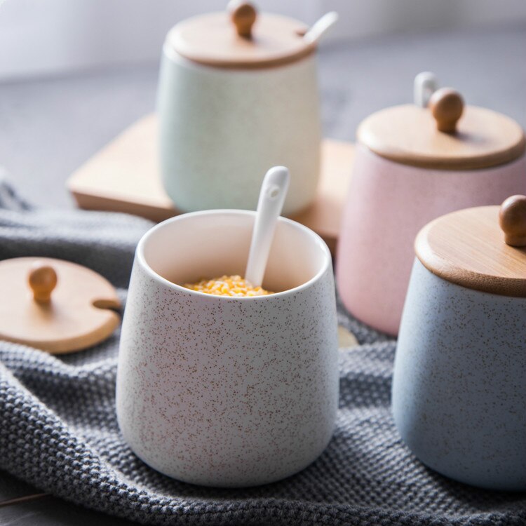 Keramikk kjøkken matbeholdere krydderkrukker saus grytesett salt pepper shakere kryddersprayer matlaging kjøkkenverktøy