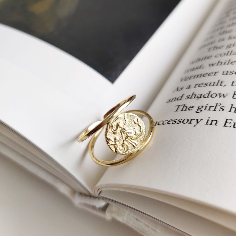Silvology 925 sterling zilveren zeemeerminringen, ronde gouden ringen met lang haar voor vrouwen, modieuze sieraden en bedels