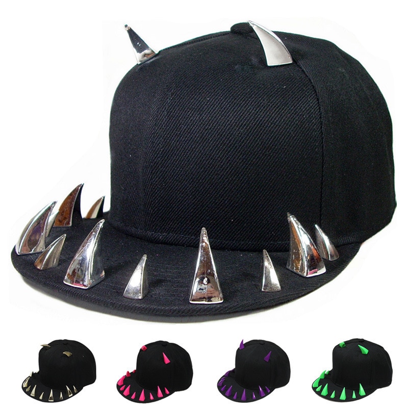 Hip Hop Punk Rock Snapback Cap mit Spikes & Nieten - Verstellbarer Riemen - Sonnenschutz - Polyester Baseball Cap