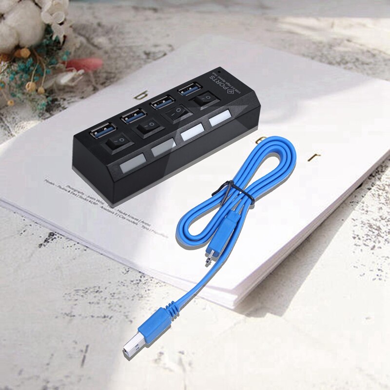 Usb 3.0 hub 4 poorten supersnelheid 5 gbps 4-- poorts usb 3.0 zwart & hoge snelheid 5 gbps 4-- poorts usb 3.0 hub-adapter