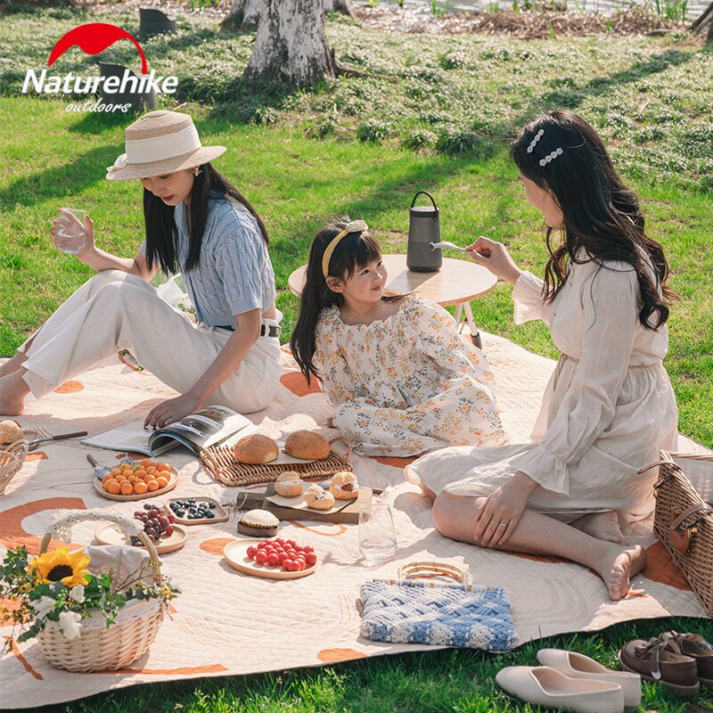 Naturehike-Manta de Picnic ultraligera estampada, Alfombra de Picnic portátil a prueba de humedad, esterilla de playa de 670g, cojín lavable para jardín y parque