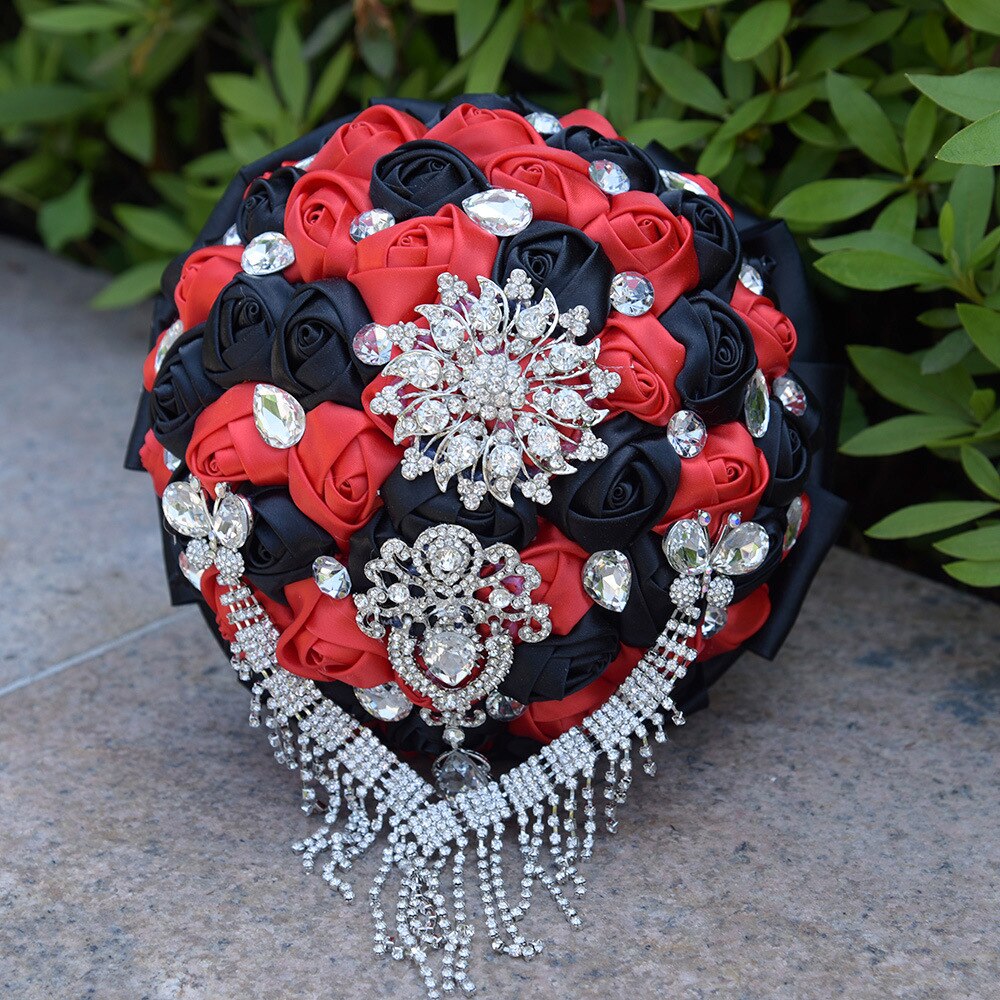 Tassel Diamond Wedding Bouquet White Ivory Pink Burgundy Crystal Silk Rose Wedding Flowers Bouquet De Mariage Bridal Bouquets: Black Red