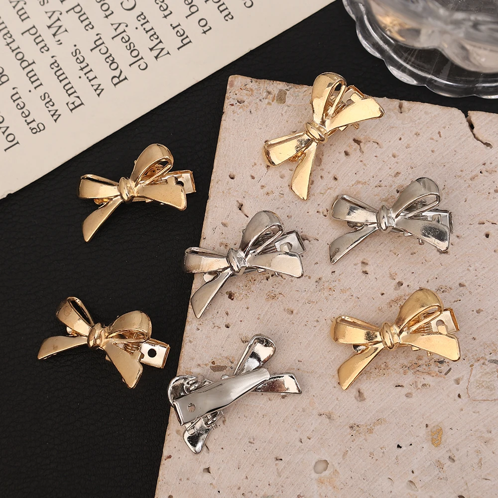 Korean Sweet Cool Y2K Girls PU Bow Hairpin Korean Personality Silver Leather Hair Clip Female Hair Accessories