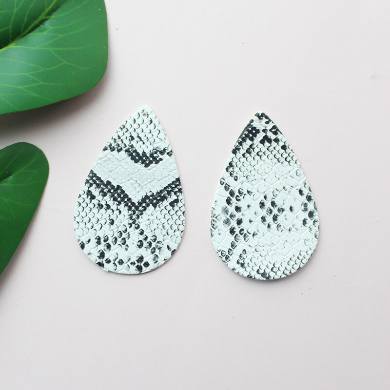 10 pièces Vintage serpent motif PU cuir boucle d'oreille feuille matériaux bijoux à bricoler soi-même faisant des accessoires fournitures: 12