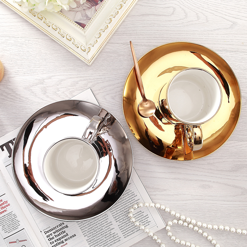 Europa Koffiekoppen Goud/Zilver bone china Kopje Thee Set Electroplated kopjes en schoteltjes Thuis partij Drinkware