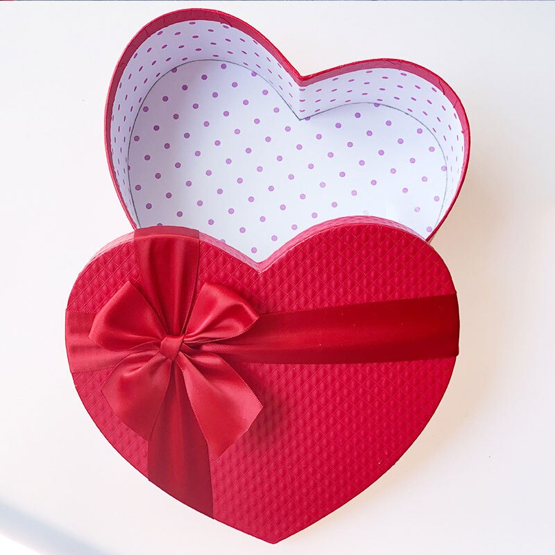 Red Heart Shaped Candy Boxes Set Box Packaging Boxes for Valentine's Day Florist Hat Boxes Flowers Living Vase