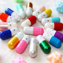 100 Uds mensaje en una botella Cápsula de mensaje lindo amor amistad píldora clara para juegos carta de amor Color al azar