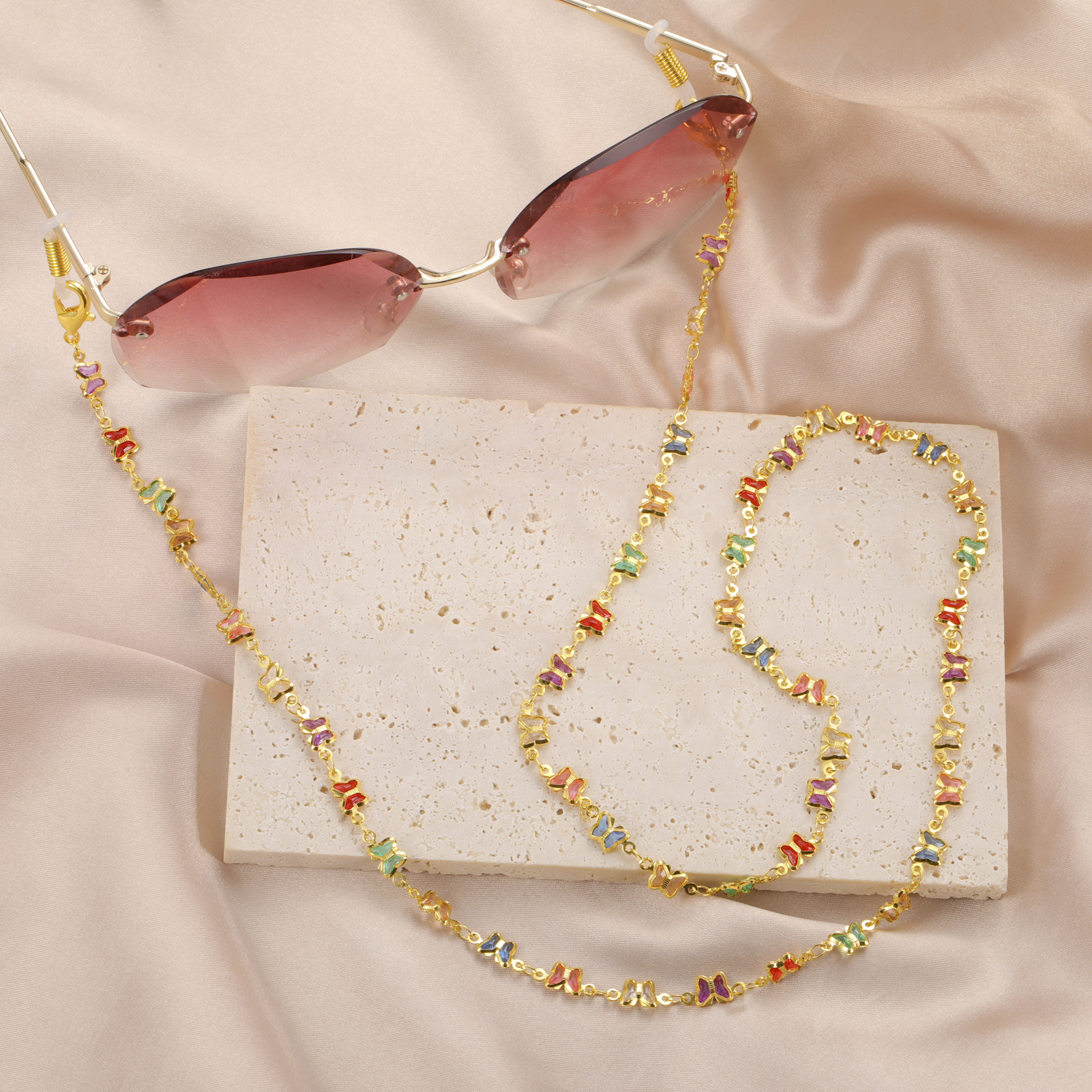 Gekleurde kristallen hartvormige brilketting roestvrijstalen dameszonnebrilketting modieuze Boheemse sieradenaccessoires