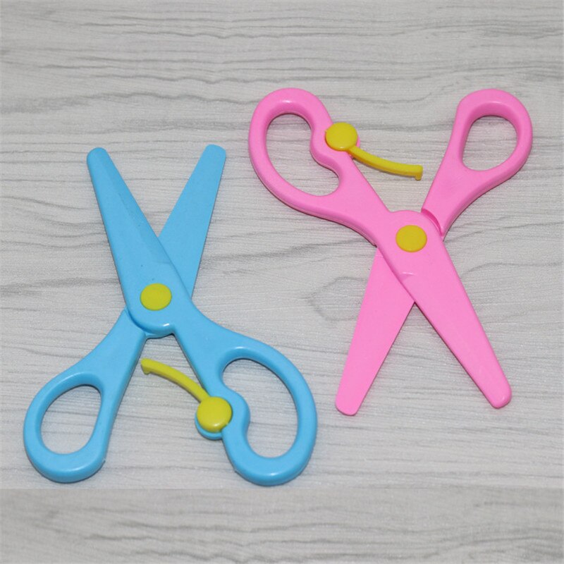 1 pc sécurité enfant plastique ciseaux 135mm Mini tête ronde étudiant maison fournitures scolaires maternelle enfants bricolage coupe papier Station: Blue