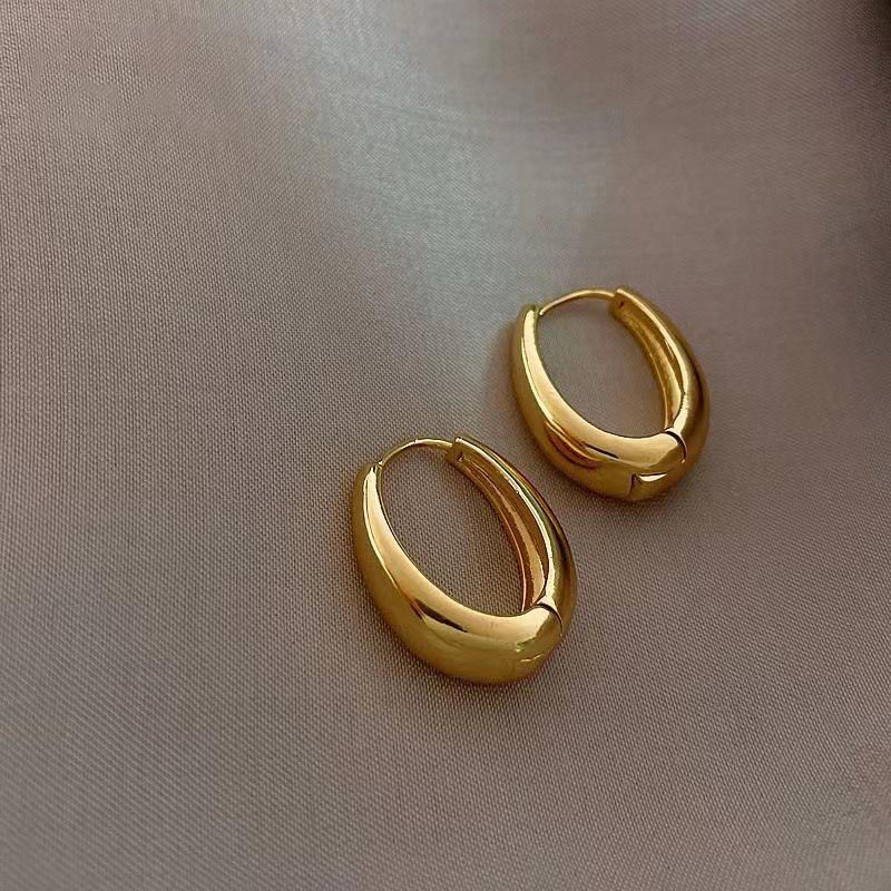 Pendientes de tuerca con contraste de Metal ovalado geométrico francés, pendiente con personalidad, un estilo, dos prendas para mujeres y niñas, joyería para fiestas y vacaciones: Pistola negra plateada