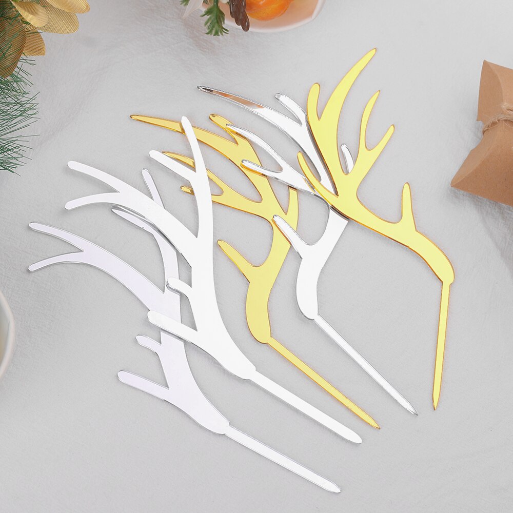 Goudkleurige hertengeweien van acryl cupcake toppers, vrolijke kerstversiering van acryl voor een feesttaart.