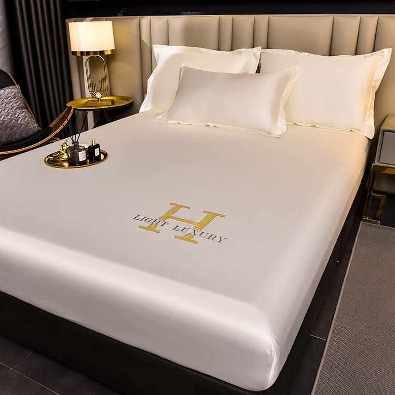 High-end Satin Fitted Sheet with Elastic Band Solid Color Silky Bed Sheet Smooth Non-Slip Mattress Cover Bedspreads Bed Linen: 200x220cm / WHITE