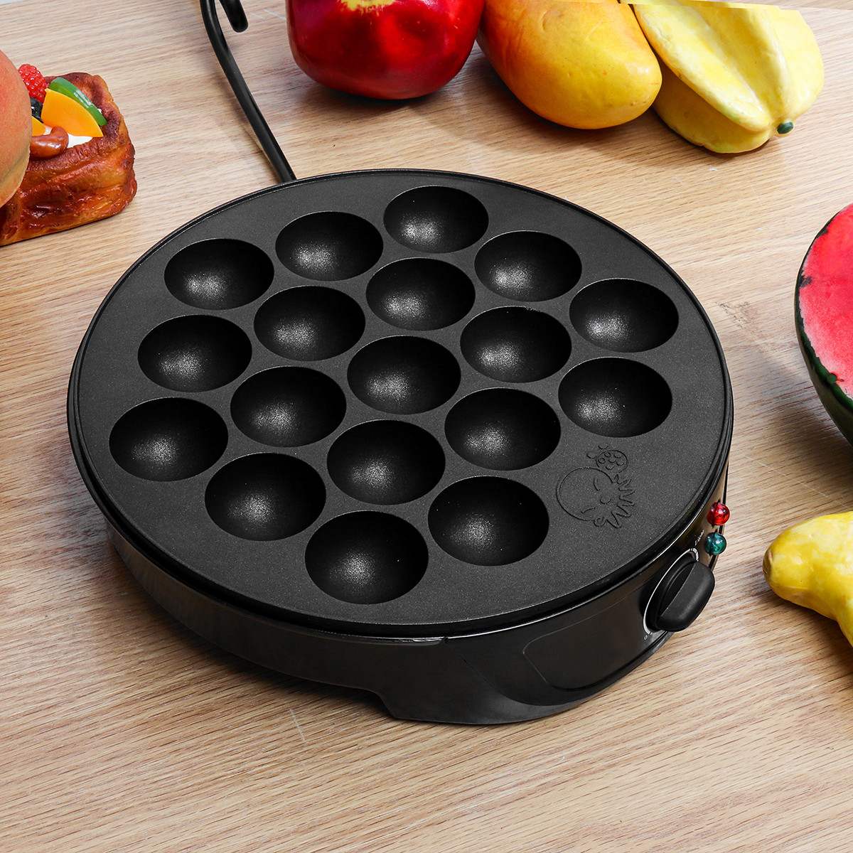220V 18 Holes Chibi Maruko Baking Machine Household Electric Takoyaki Maker Octopus Balls Grill Pan Cooking Tools