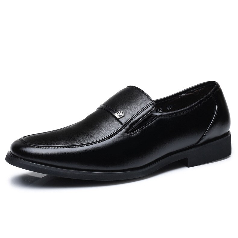 Nahkaiset housut miehille kengät slip-on viralliset kengät hengittävät juhlakengät miesten zapatos oxford hombre yui 8: Musta / 9.5