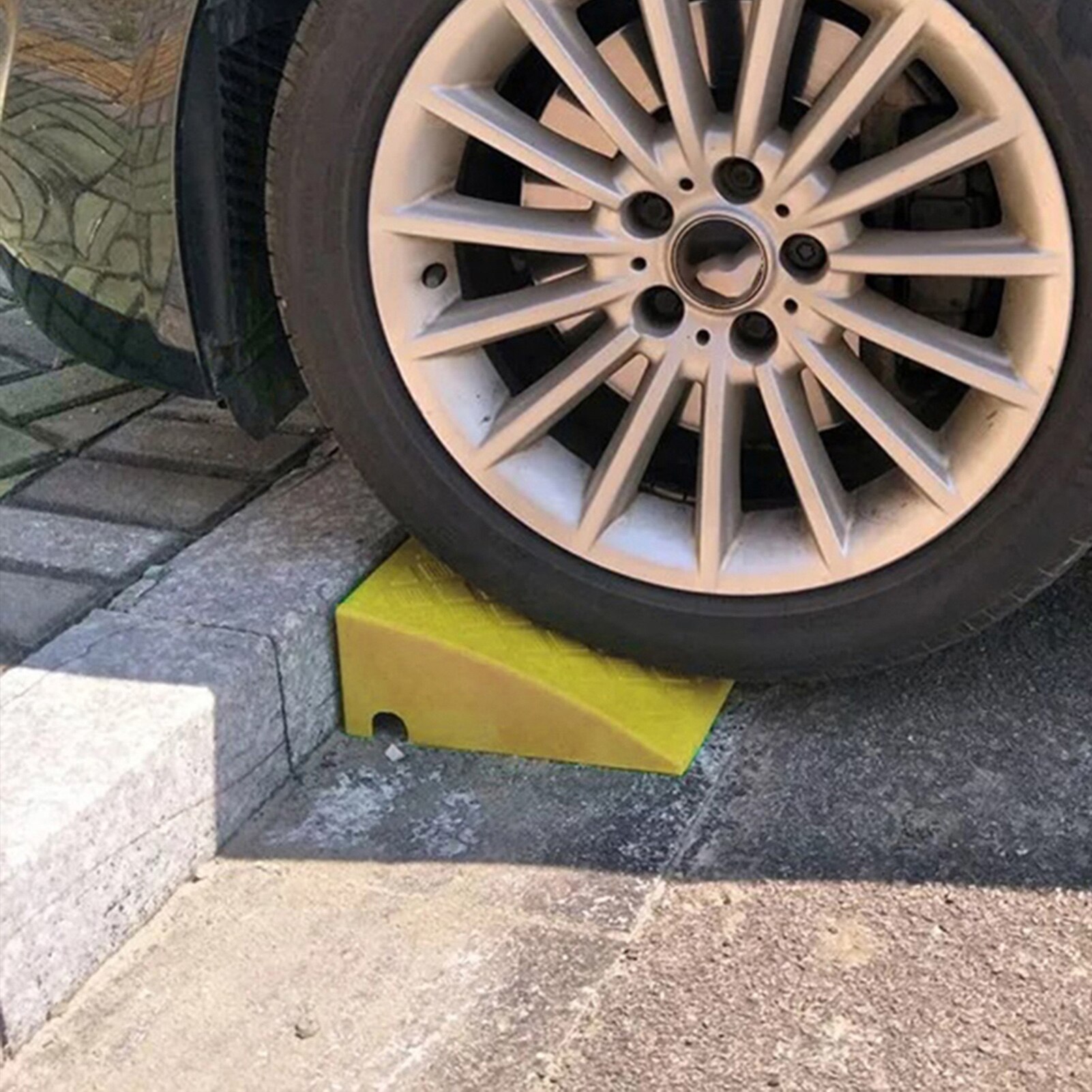 Portable Curb Ramps Heavy Duty Plastic Threshold Ramp Mat Pad Car Trailer Truck Bike Motorcycle Wheelchair Curb Ramp Slope Mat