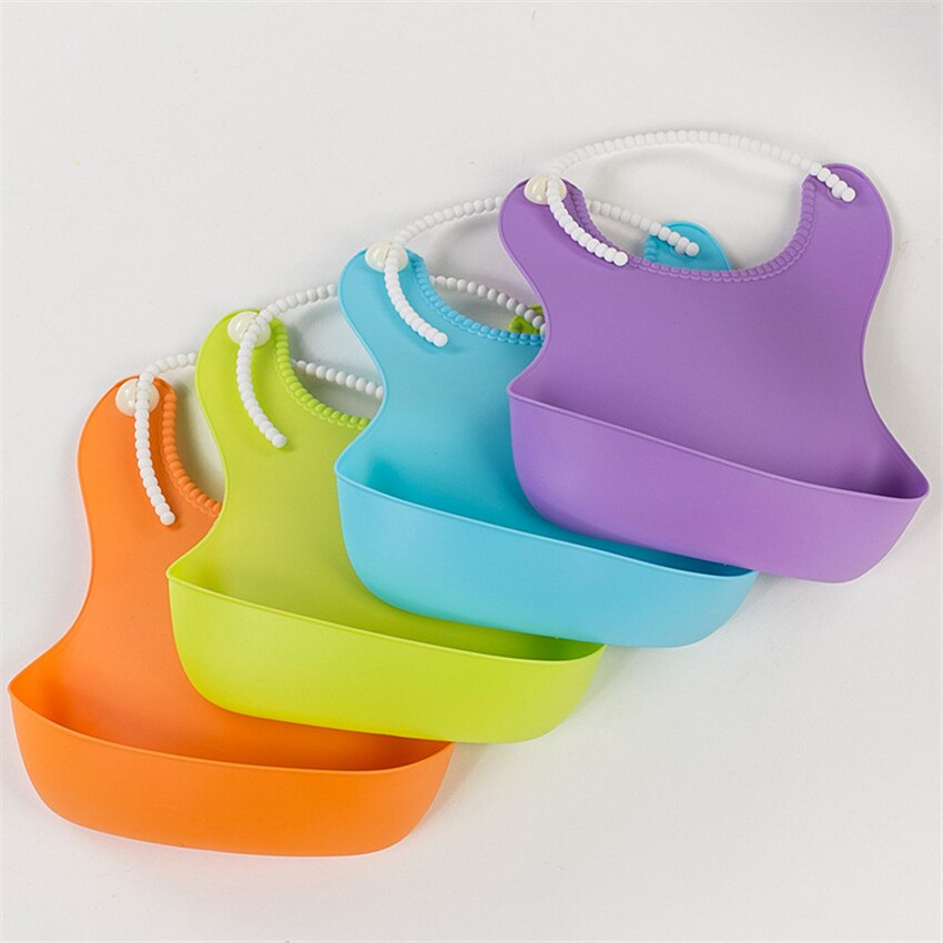 Beste Verkäufer vier Bunte Baby freundlicher Nette Silikon Lätzchen Baby Lätzchen Mittagessen Niedlich Wasserdicht 24cm x 19cm