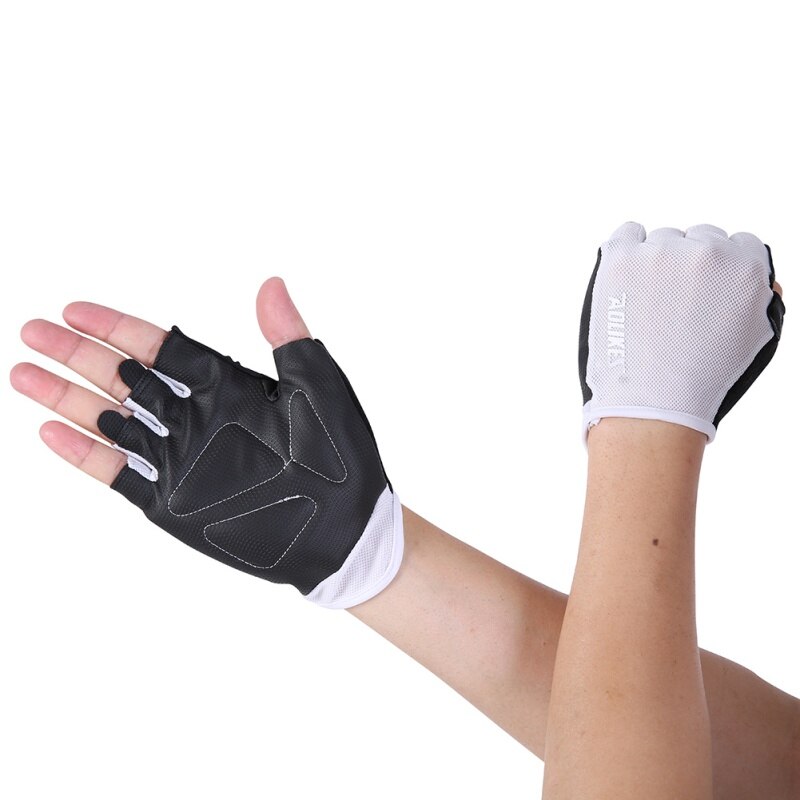 Summer men and women fitness gloves gym weightlifting cycling bodybuilding training thin breathable non-slip half finger gloves: W / M