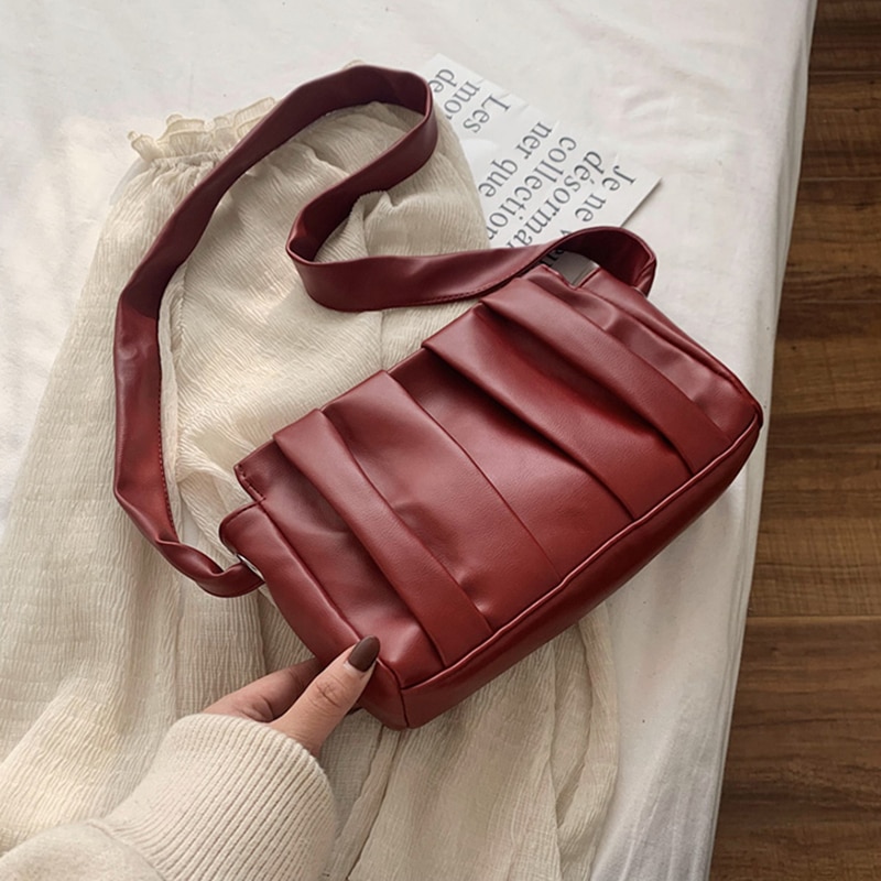 Dame muleposer til kvinder læder håndtasker kvinder skyer håndtaske messenger skuldertaske kvindelige vintage læder dumplings bolso: Rød skuldertaske