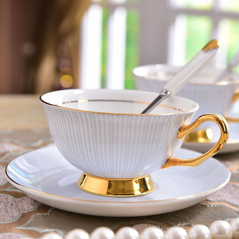 GLLead China Keramische Kopje Koffie Bone China Thee Kopjes En Schoteltjes Set Ontbijt Melk Theekopje Porselein 200 ml Drinkware: Style E