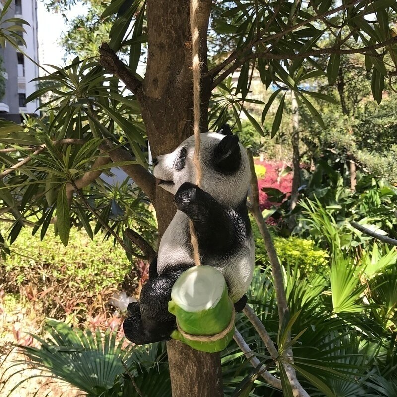 Statue de Panda en bambou noir et blanc mignon sur la balançoire créative, décoration d'extérieur pour la maison et le jardin