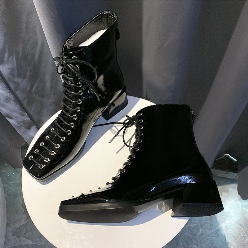 Kwadratowe Toe botki damskie modne niebieskie lakierki sznurowane średnio wysokie buty w stylu brytyjskim rozmiar 35-40