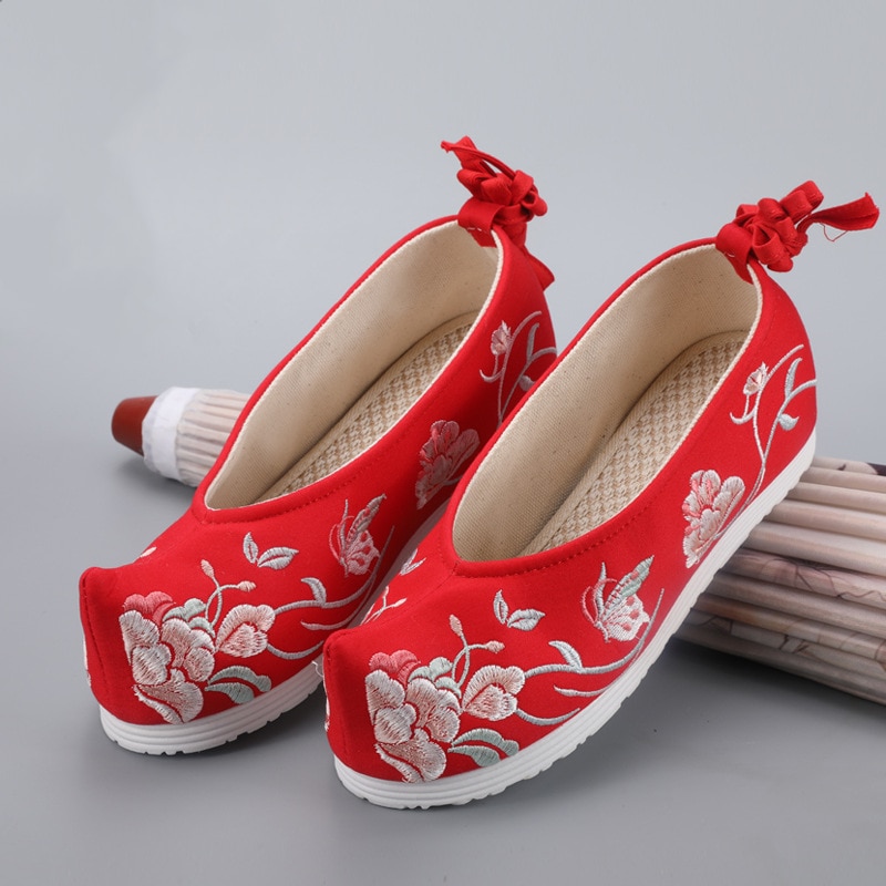 National Chinese Woman Embroidery Shoes Ancient Old Peking Flower Canvas Casual Flats Vintage Summer Dancing Shoes 35-40