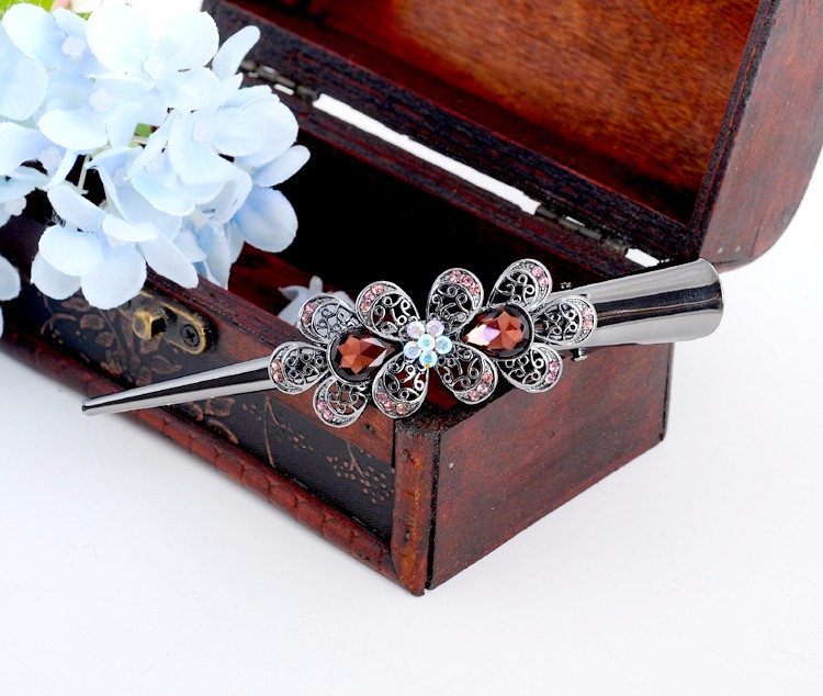 Retro Hair Jewelry Rhinestone Crystal Flower Hairgrips Hair Clips Women Hair Accessories: purple