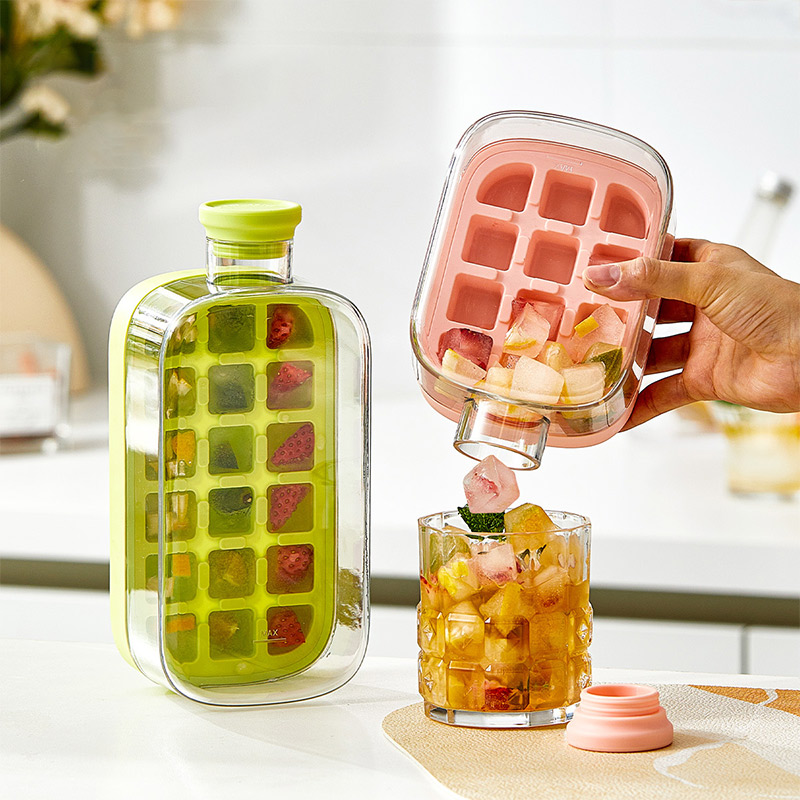 Eiswürfelbehälter, Eisbox, Eiseimer - 2,5L, mit perforiertem Einsatz - Eiswürfel länger frisch halten & Getränke kühlen Eiswürfelbehälter, Eisbox, Eiseimer - 2,5L, mit perforiertem Einsatz - Eiswürfel länger frisch halten & Getränke kühlen