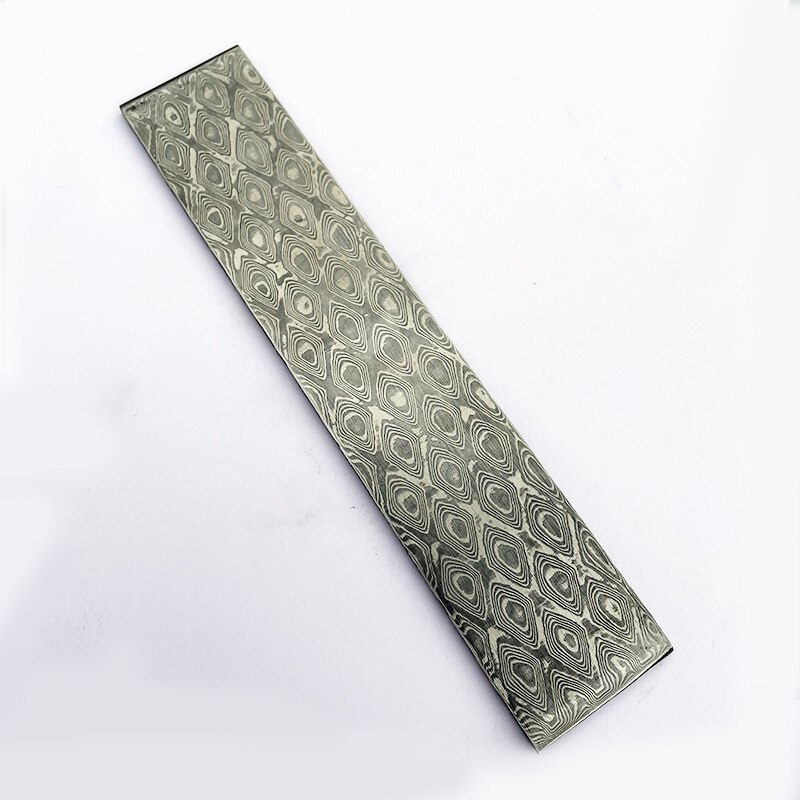 modèle VG10 Sandwich damas acier pour bricolage fabrication de couteaux exquis lame de couteau en acier inoxydable vierge a été traitement de la chaleur: jaune clair