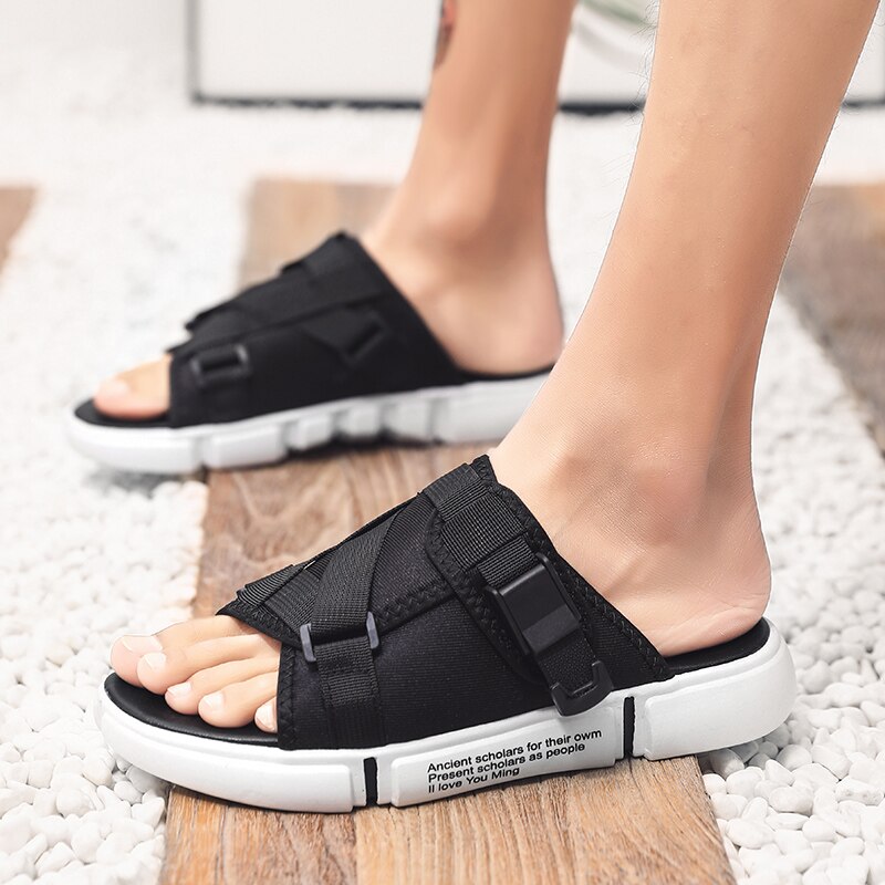 CYYTL hommes été pantoufles chaussures sandales hommes décontracté intérieur ou extérieur plage bain tongs hommes tendance antidérapant plat: Black ZZ010 / 40