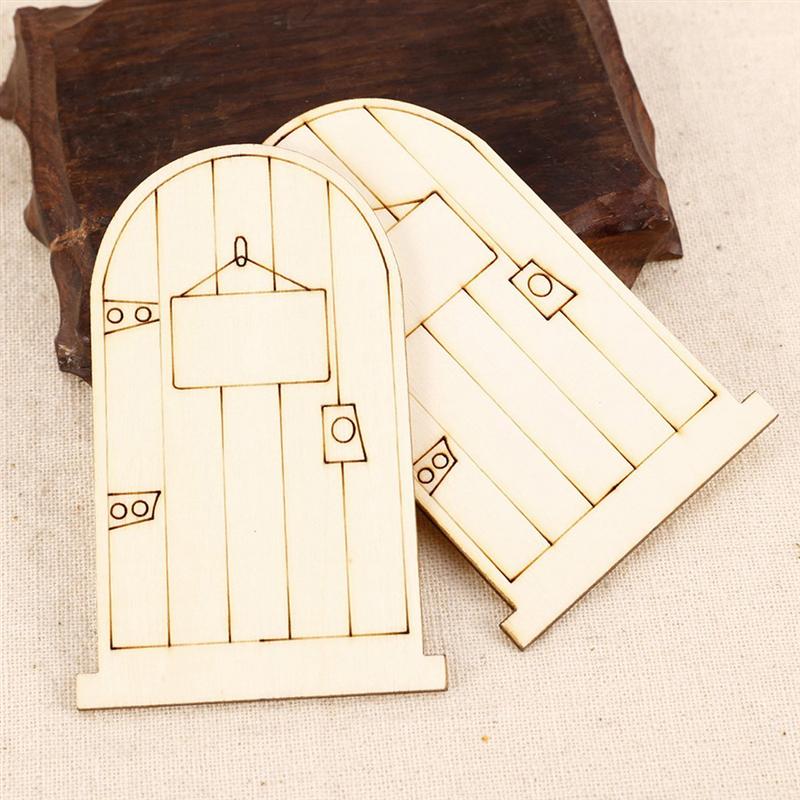 50 stücke Holz Gebühr Türen unbemalt Holz Stück Ornament Ausschnitte Handwerk Nette DIY Plakette Tür Wohnkultur (khaki)