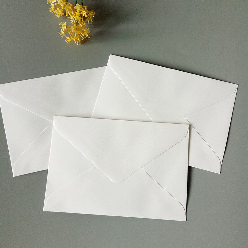 (100 Pieces/Lot) 16*11cm Simple Retro Kraft Paper Envelope White Paper Greeting Card Envelopes: white