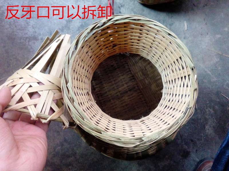 Traditional Folk Bamboo Fish Baskets Craftsmanship Hamdmade Small Containers Outdoor Go Fishing Unisex