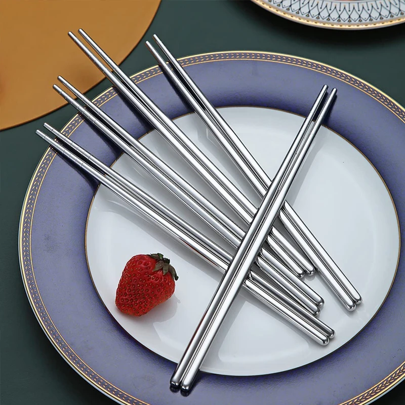 Palillos chinos de acero inoxidable, palillos antideslizantes para Sushi, palillos de Metal para comida japonesa coreana, juego de vajilla de cocina, 1/2/5 pares