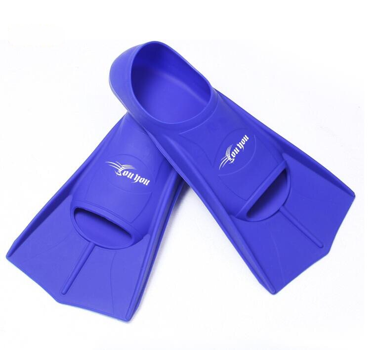 Swimming fins men silicone short flippers children diving flippers duck flippers snorkeling equipment women: Blue / XS
