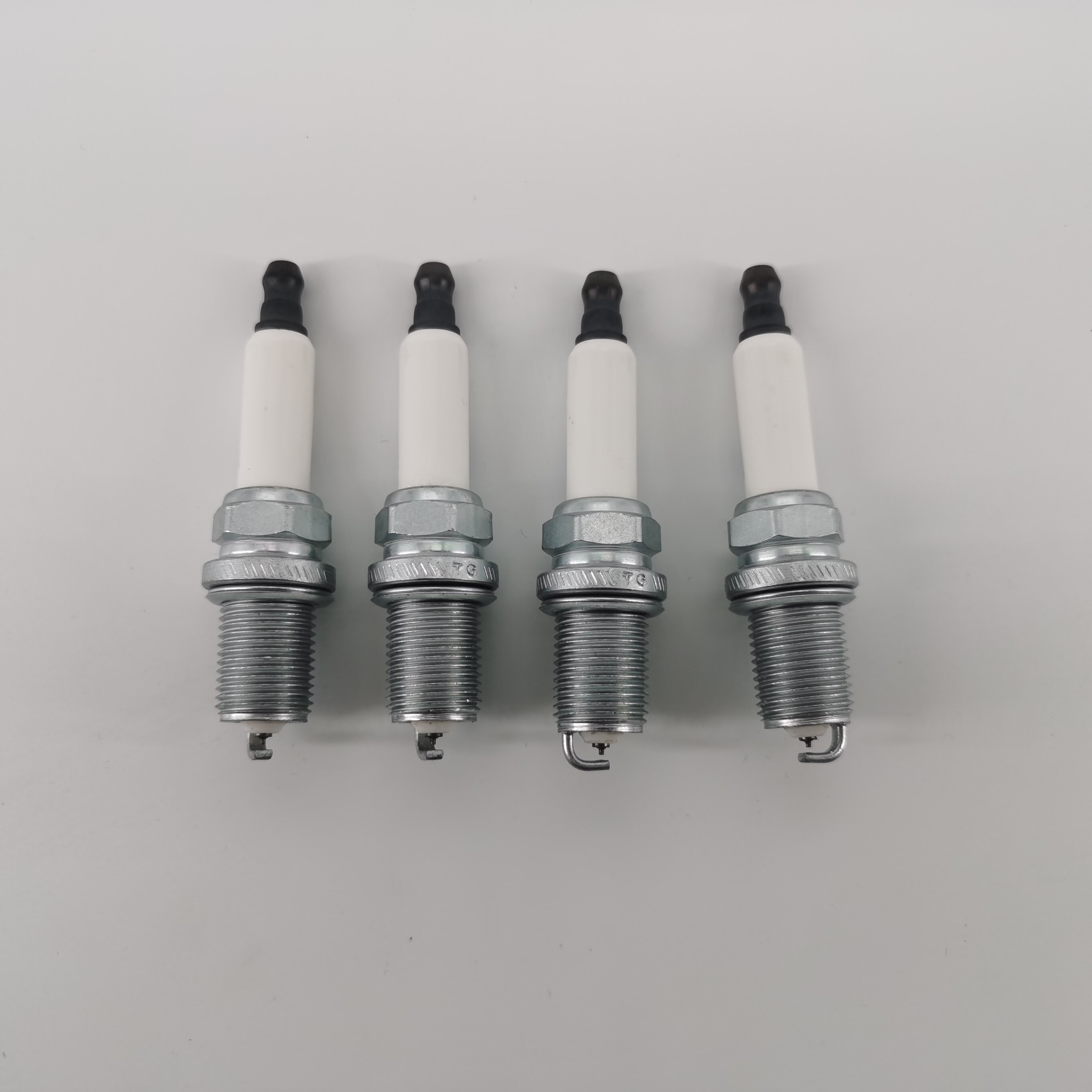 4 pcs a set spark plug for great wall haval H9 3707100WEC01