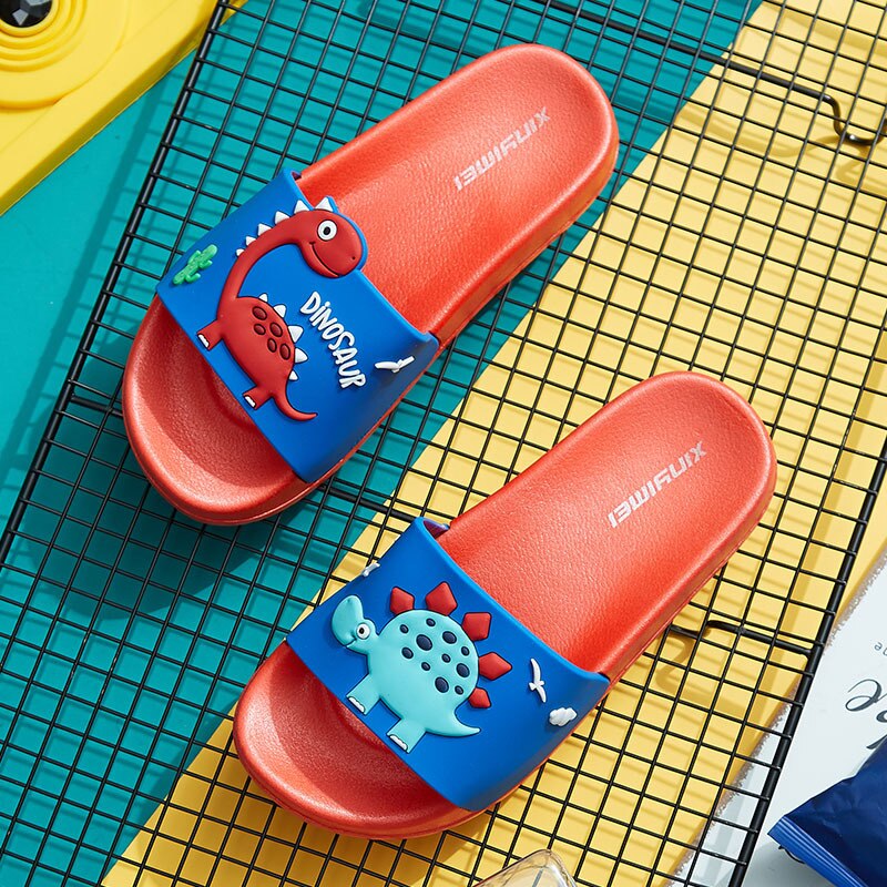 Zomerse dinosaurus kinderslippers voor jongens meisjes slippers pvc zachte zool antislip strand sandalen kinderen thuis badkamer slippers