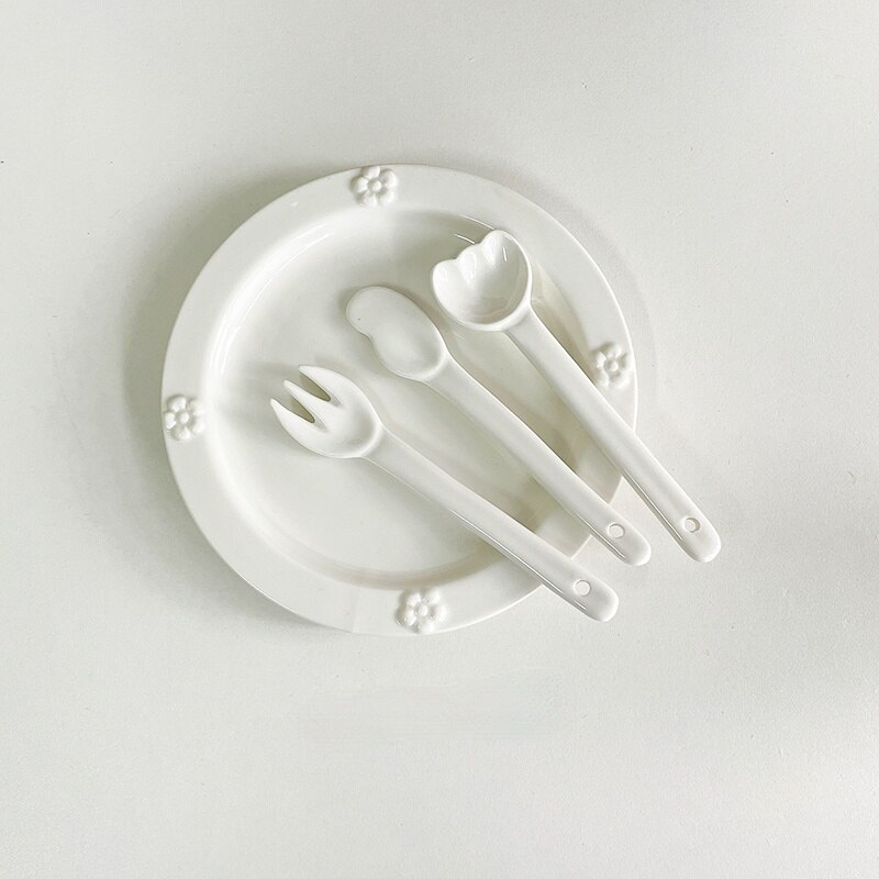 LadyCC – fourchette irrégulière en céramique Simple et créative, cuillère de dessin animé blanche, couteau à beurre, accessoires de tir