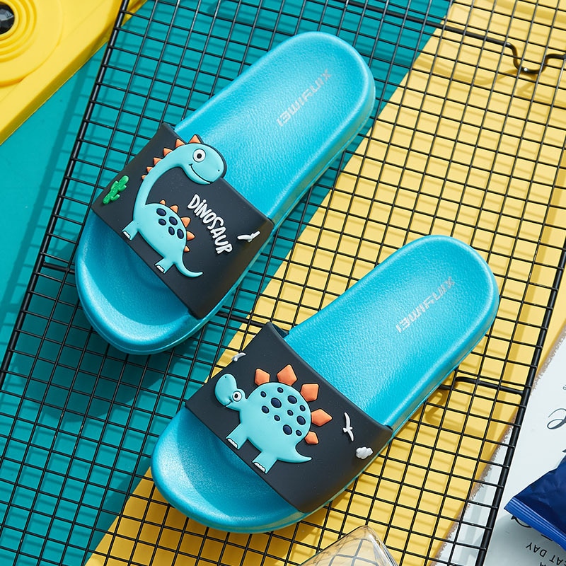 Zomerse dinosaurus kinderslippers voor jongens meisjes slippers pvc zachte zool antislip strand sandalen kinderen thuis badkamer slippers