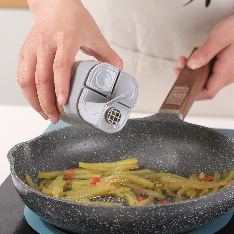 4 in 1 campingkrydderkrukke med lokk gjennomsiktig krydderdispenser 4 rom for utendørs matlaging bbq salt- og pepperbøsse