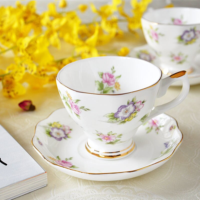 Juego de café europeo de hueso de china, plato circular de cerámica simple , taza de leche de té de la tarde, taza de café de 200ml: C
