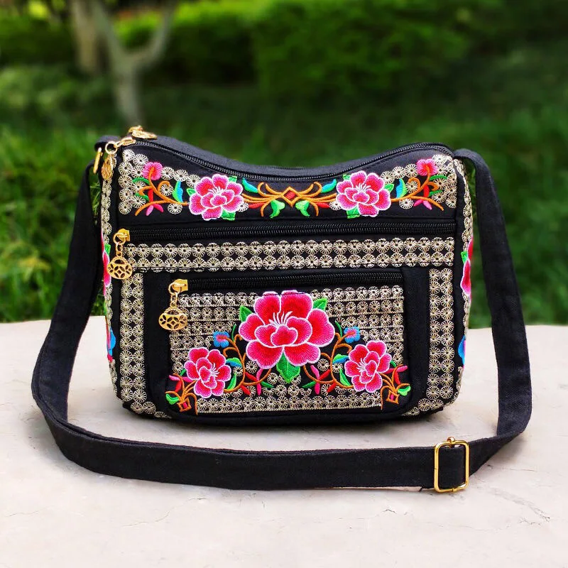 Sac de Style ethnique du Yunnan, sac à bandoulière brodé pour femmes, sacs à bandoulière entièrement brodés pour dames: BLEU CIEL