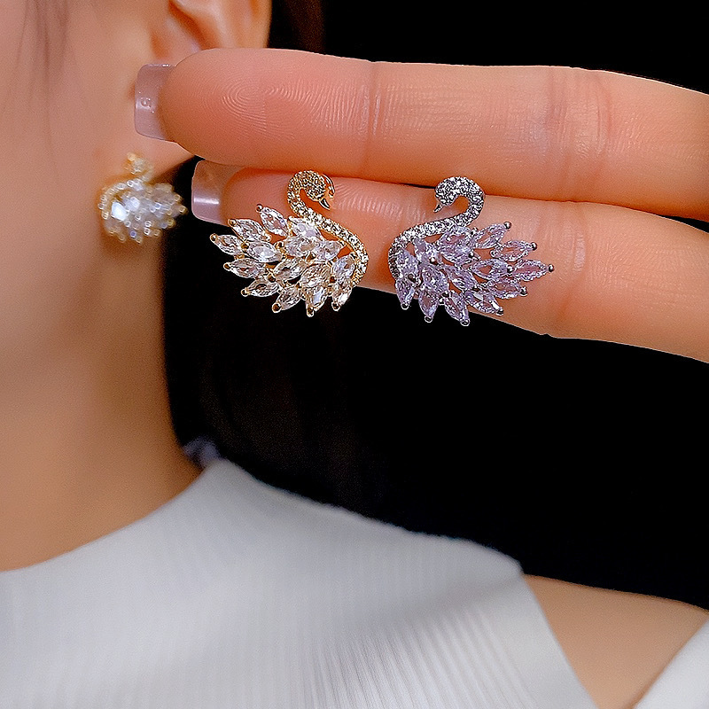 Boucles d'oreilles couleur cygne de Style déesse de luxe léger, boucles d'oreilles en Zircon micro-pavé, boucles d'oreilles longues à la et polyvalentes