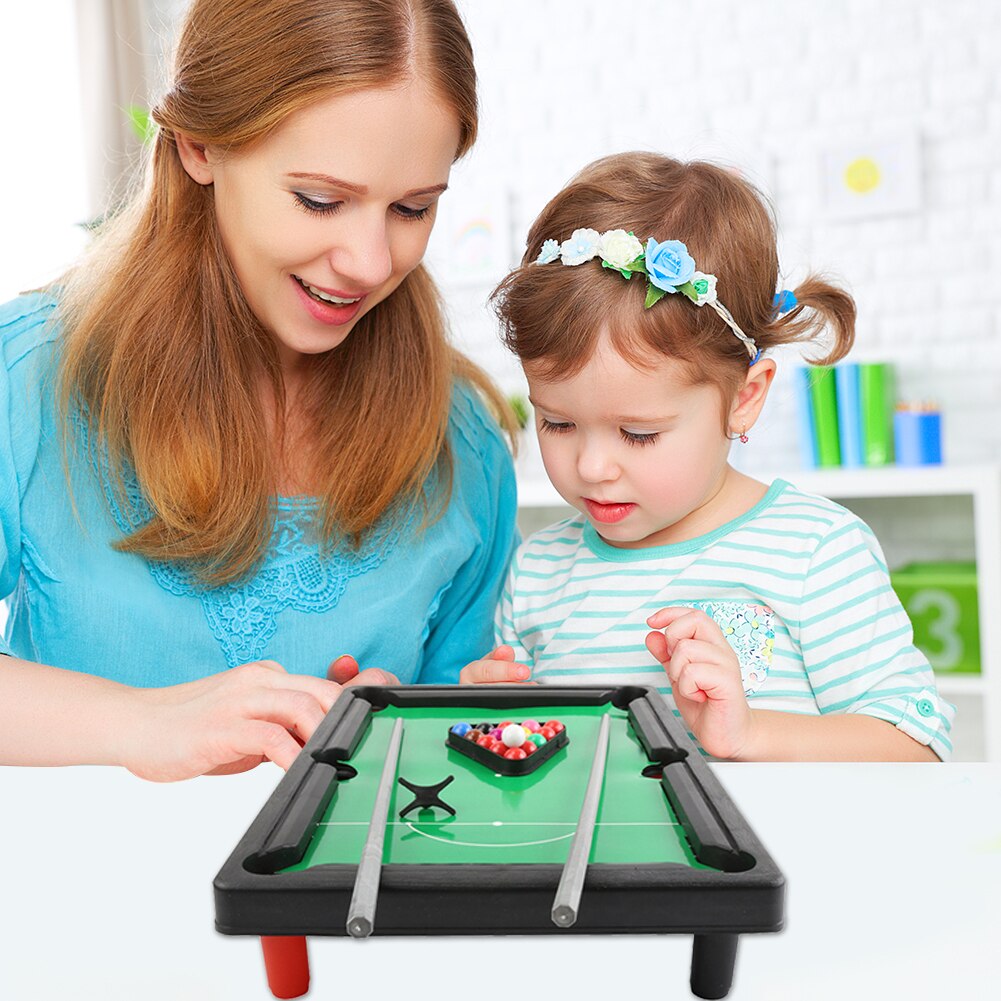 Enfants billard jouets Interaction Parent-enfant intérieur loisirs sport jeu jouet Parent enfant Interaction bureau balle billard